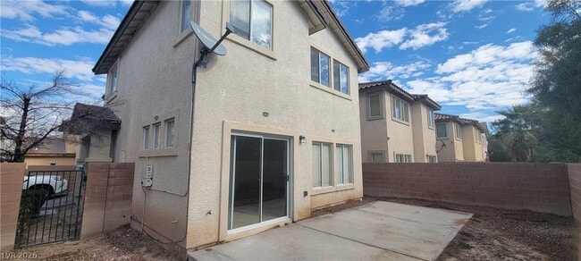 Building Photo - 1161 Maple Pines Ave