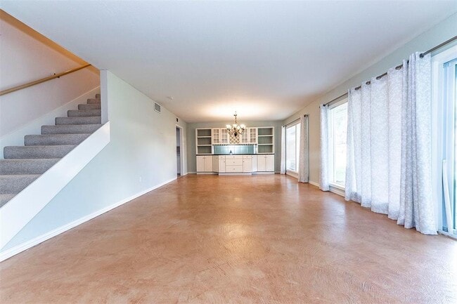 Building Photo - 5 Dorado Dr