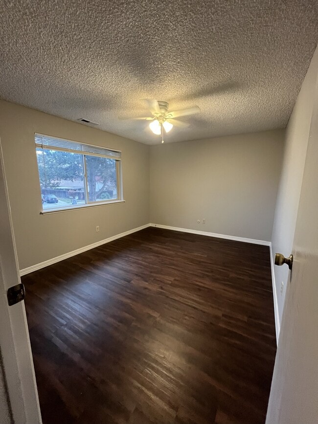 Building Photo - 701 W Pennsylvania St