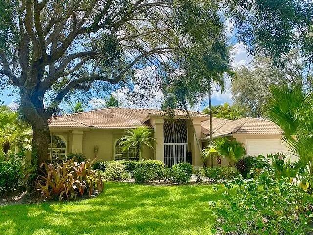 Building Photo - 11305 Longshore Way E