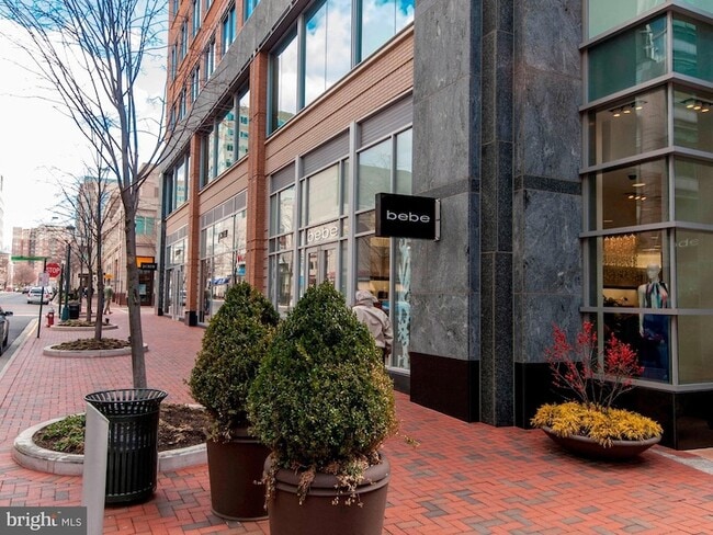 Building Photo - 12001 Market St