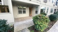 Building Photo - Lovely One Bedroom Condo Mountain Meadows!
