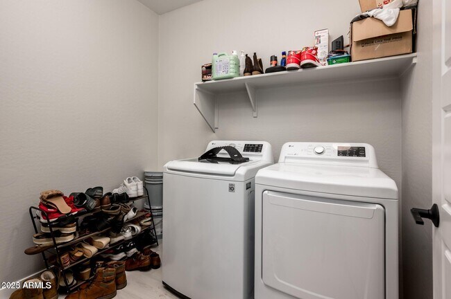 Building Photo - 5127 N 183rd Dr