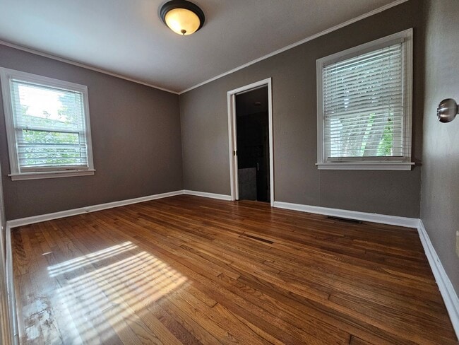 Building Photo - 303 Brandywine Rd