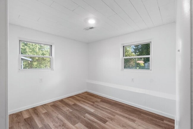 Building Photo - Beautiful House in Cape