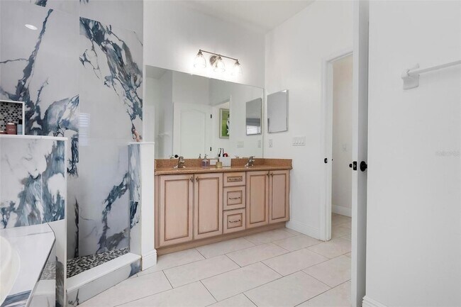 Building Photo - 404 Golden Harbour Trail