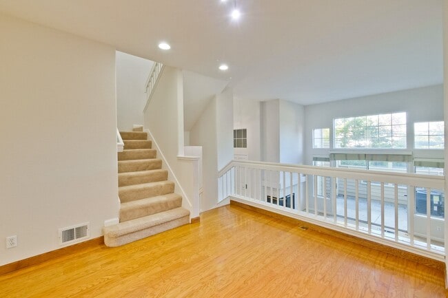 Building Photo - 4616 Hampton Falls Pl