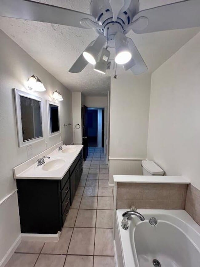 Building Photo - Westwood Subdivision / Rockdale, TX / 4 bedrooms / One Story