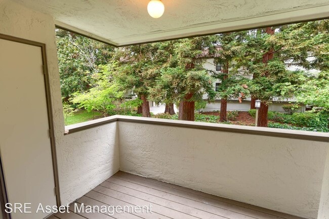 Building Photo - 1 br, 1 bath House - 701 San Conrado Ter #3