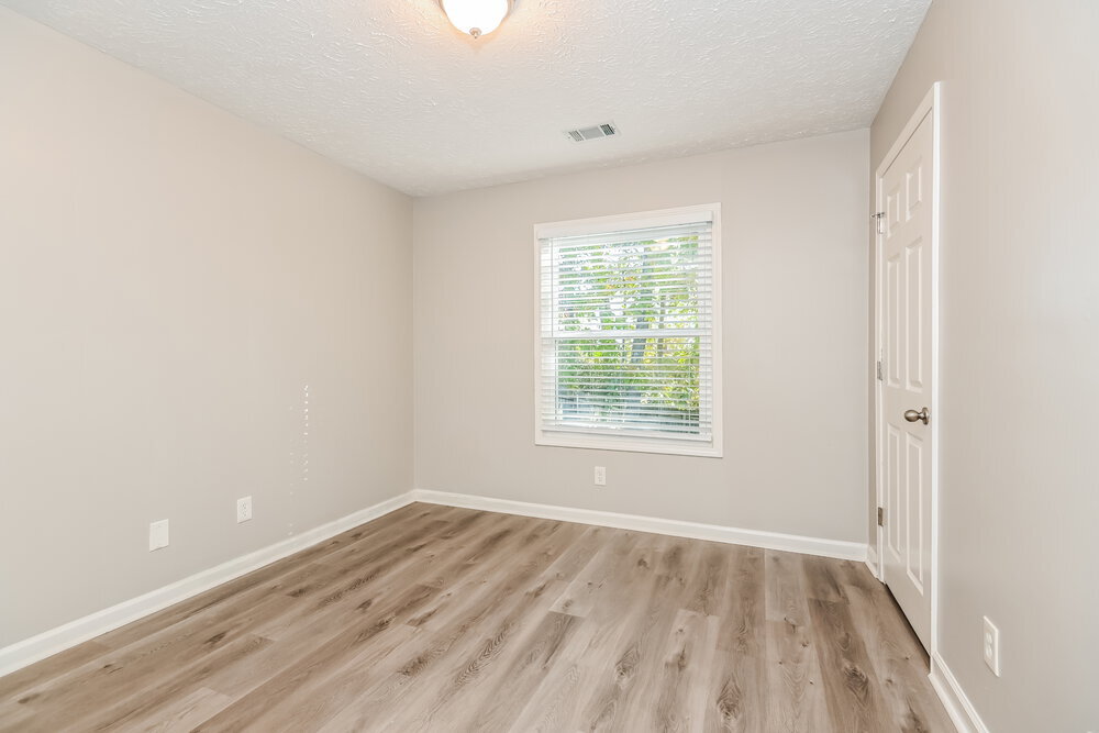 Building Photo - 923 River Rock Dr