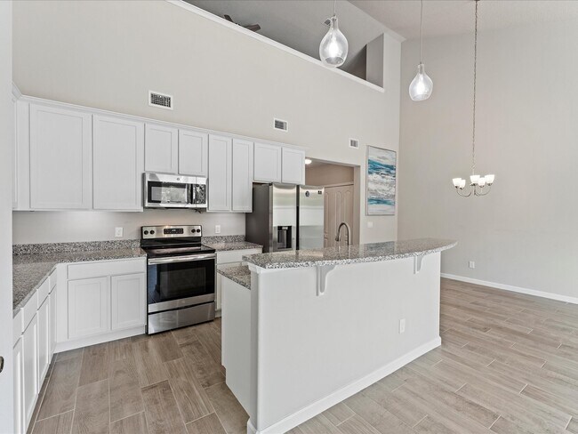 Building Photo - 719 Simeon Dr