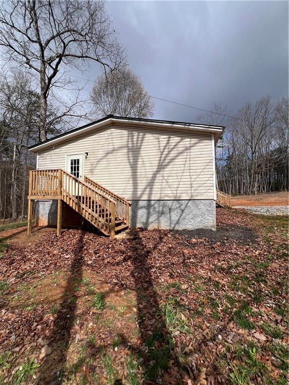 Building Photo - 465 Redwood Dr