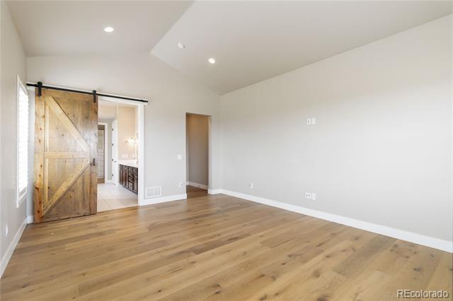 Building Photo - 2554 Eastview Dr