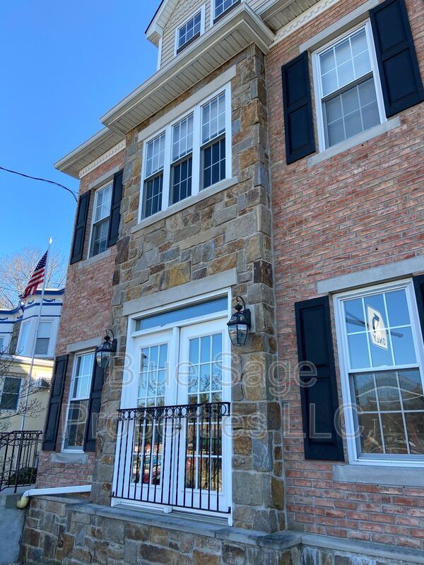 Primary Photo - 432 E Baltimore Ave