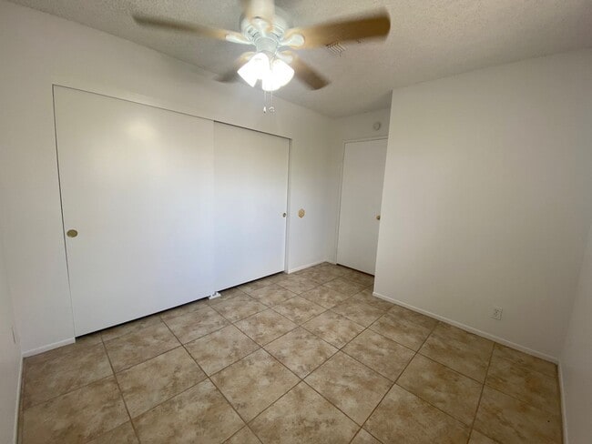 Building Photo - *DONT MISS OUT ON THIS GREAT MOVE IN SPECIAL! 1/2 OFF OF FIRST FULL MONTHS RENT!!