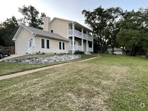 Building Photo - 1600 Canyon Edge Dr