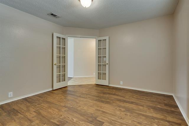 Building Photo - 4605 Rhone Dr