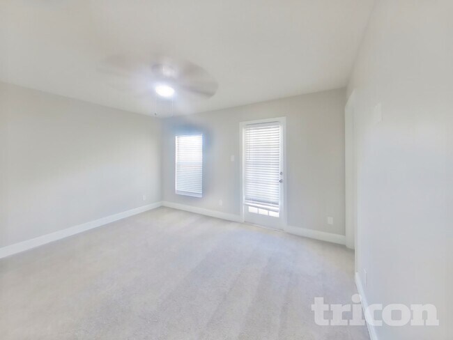 Building Photo - 1936 W Chestnut St