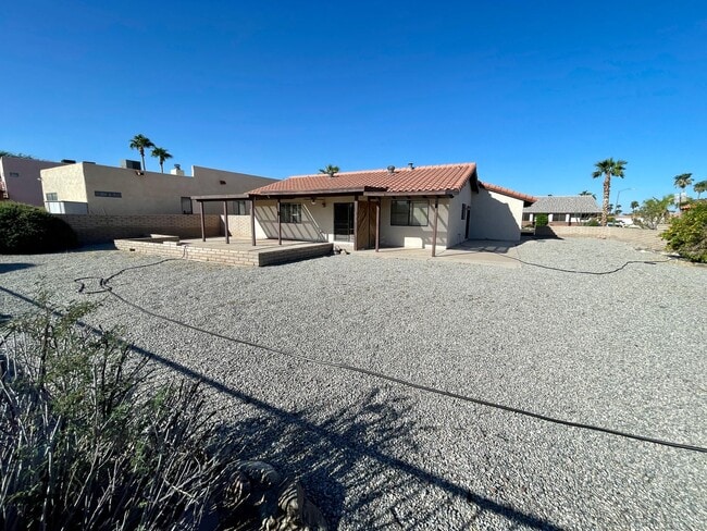 Building Photo - Mesa Del Sol with Mountain Views