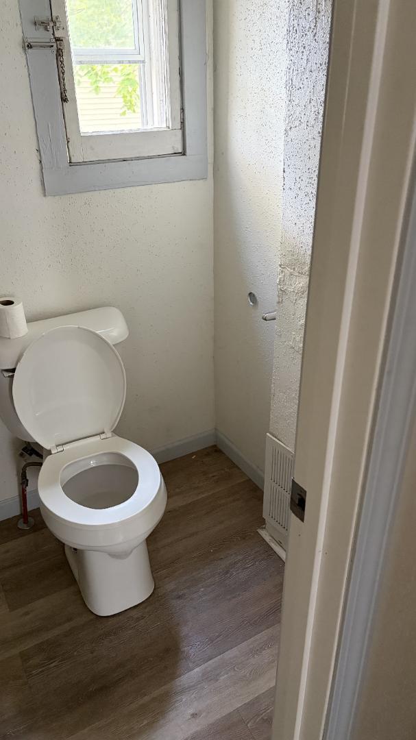 Building Photo - 921 Vine St