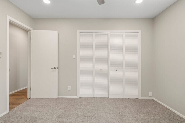 Building Photo - 8340 E 23rd St