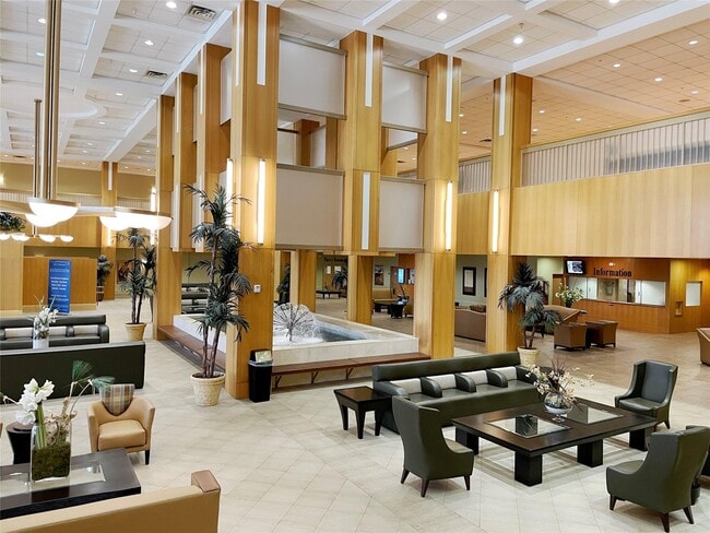 Building Photo - 162 Preston Way