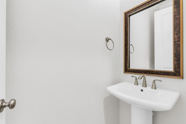 Building Photo - 3511 Solaro Ln