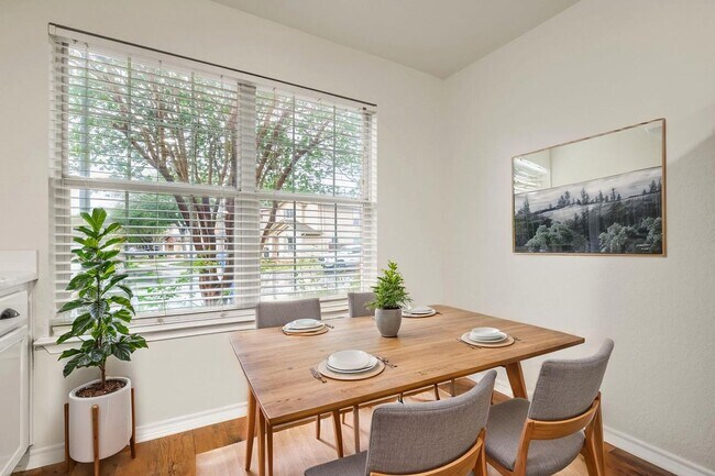 Building Photo - FRESHLY PAINTED  |  OPEN CONCEPT  |  NEAR SCHOOLS & SHOPPING