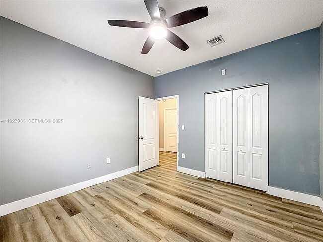 Building Photo - 5955 SW 99th Terrace