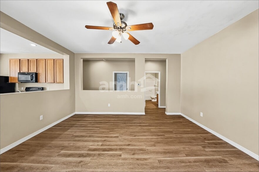Building Photo - 8280 W Redshank Dr