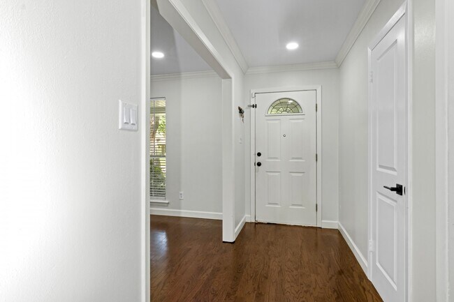 Building Photo - 5219 Cheena Dr