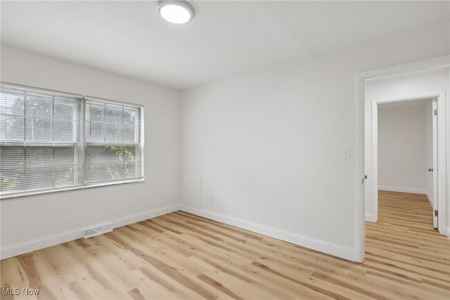 Building Photo - 3279 Warrensville Center Rd