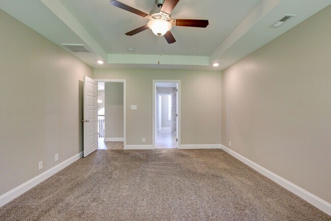Building Photo - 1121 Cardinal Creek Dr
