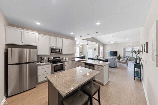 Building Photo - 46 Cypress Dr