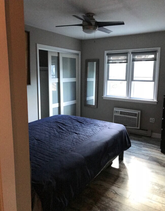 Building Photo - 50 North St.