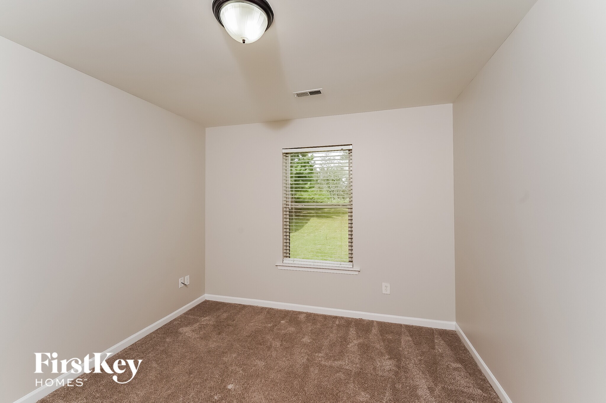 Building Photo - 150 Briar Ridge Ln