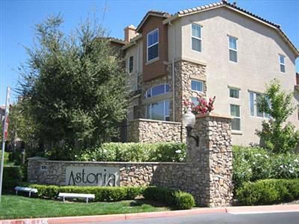 Building Photo - 2580 W El Camino Ave