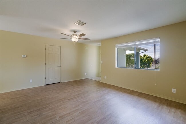 Building Photo - Home With 2 En-Suite Bedrooms in Prescott Valley