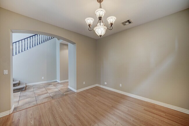 Building Photo - 8503 W Coyote Dr