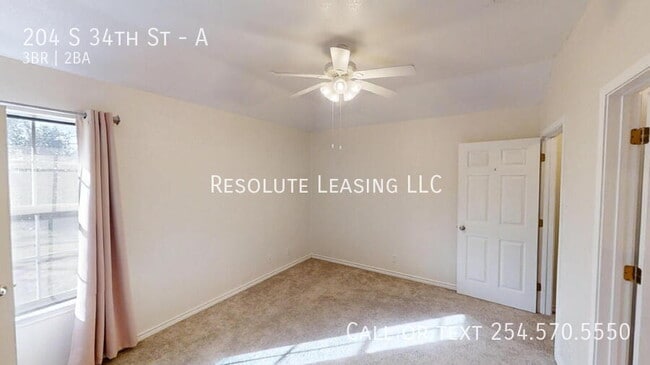 Building Photo - 204 S 34th St