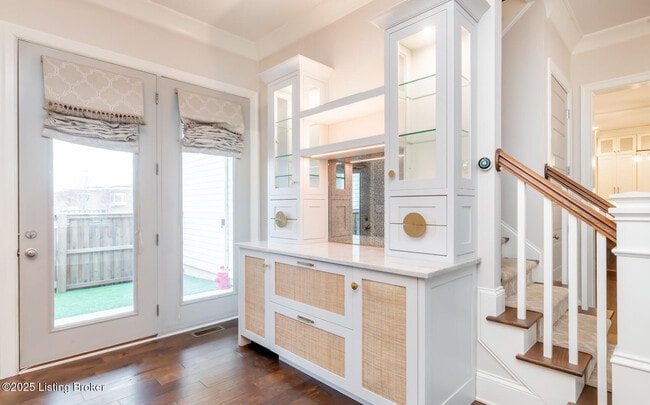 Building Photo - 9413 Civic Way