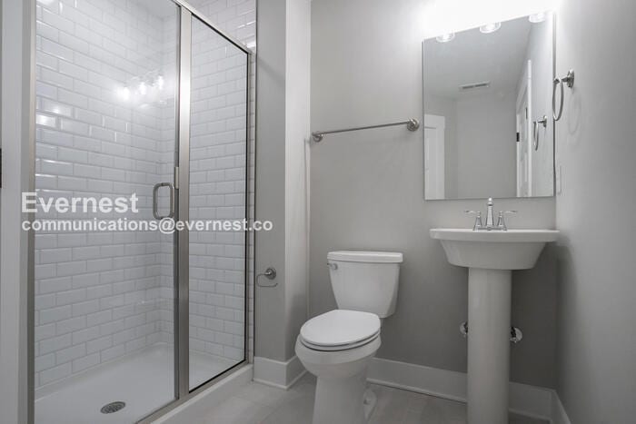 Building Photo - 1612 23rd Ave N