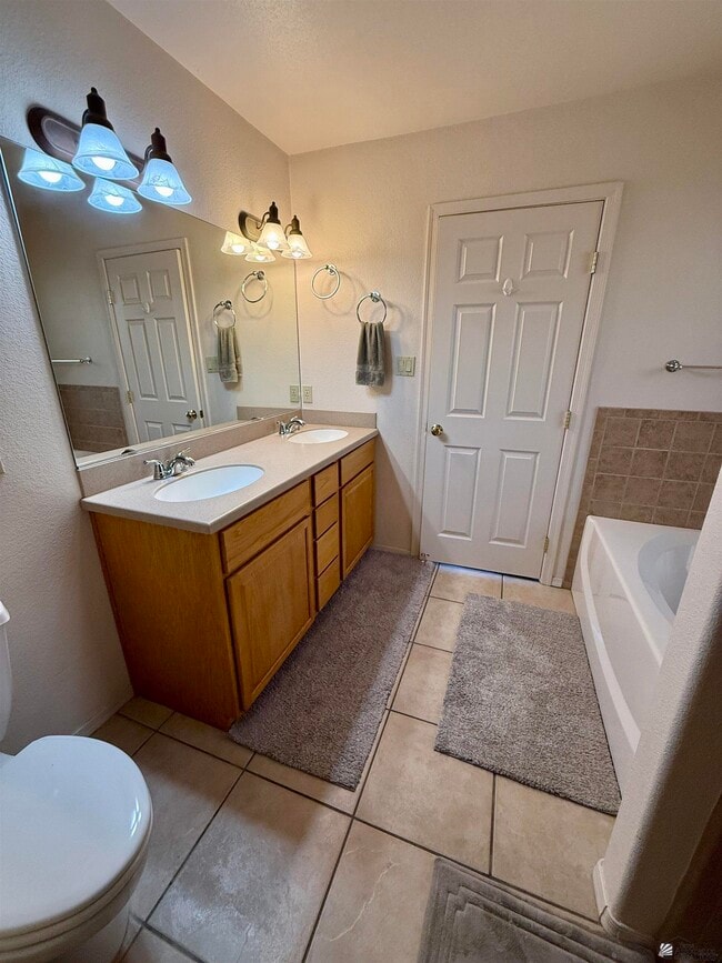 Building Photo - 11785 Calle Gaudi