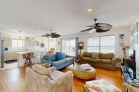 Building Photo - 1107 Gulf Dr S