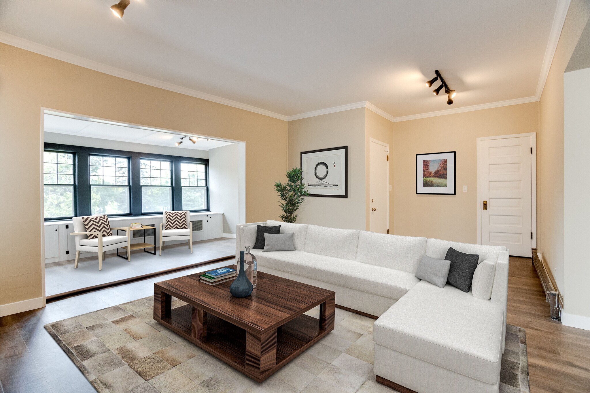 Building Photo - 2909 Knox Ave S