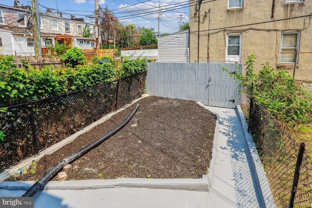 Building Photo - 1820 Walbrook Ave