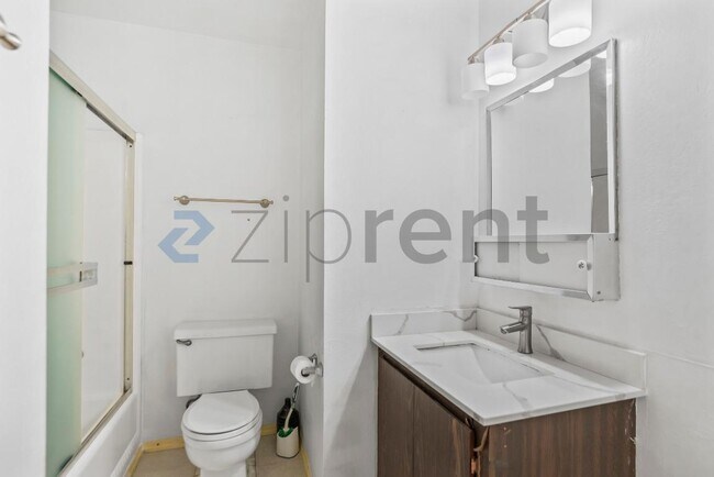 Building Photo - 2095 Olivera Rd