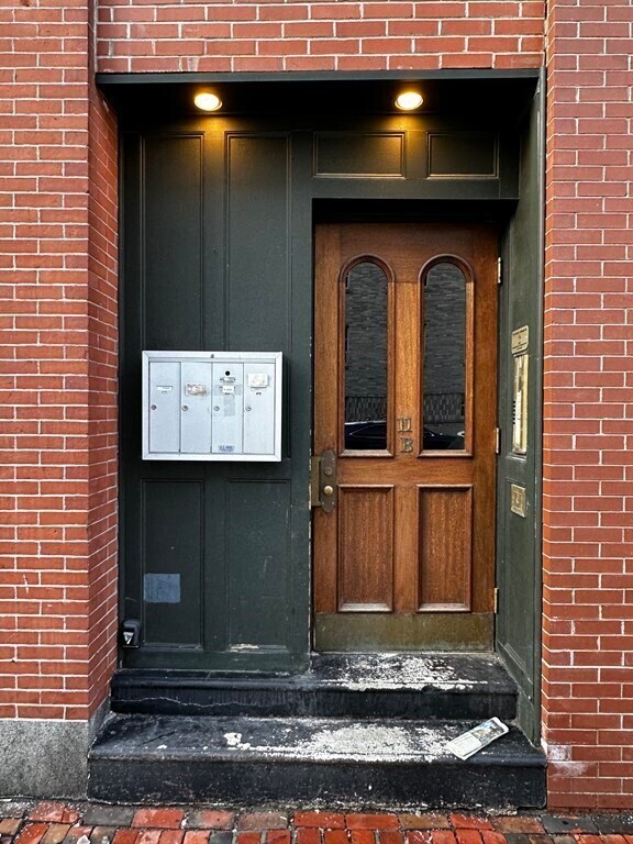 Building Photo - 11 Appleton St