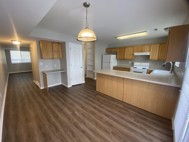 Building Photo - 2355 N 275 E