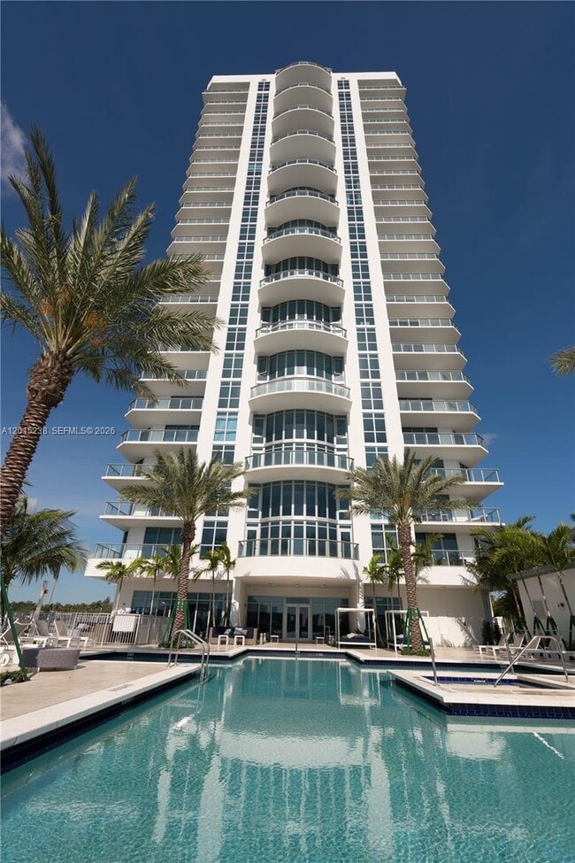 Building Photo - 17301 Biscayne Blvd